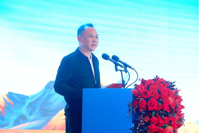 凯发国际：“菌子顶流”迪庆松茸上市跨省最快7小时到达(图2)