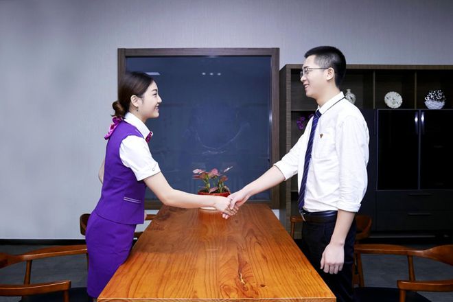 凯发国际：跨越速运公众号大件货运服务真的又快又好！(图1)