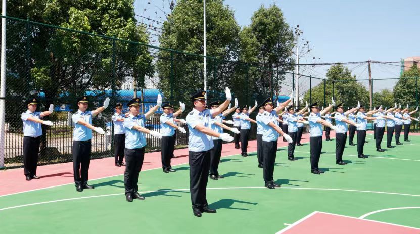 中国公路丨湖南：科技治超安全畅通(图1)