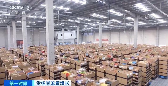 省钱！小件包裹在浙江拼成大件轻松“飞”全球→(图3)
